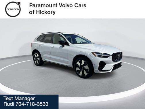 2024 Volvo XC60 Recharge Plug-In Hybrid T8 Plus Dark Theme