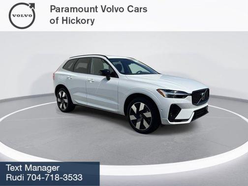 2024 Volvo XC60 Recharge Plug-In Hybrid T8 Plus Dark Theme