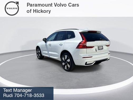 2024 Volvo XC60 Recharge Plug-In Hybrid T8 Plus Dark Theme
