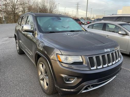 Photo 1 of 3 of 2015 Jeep Grand Cherokee Overland
