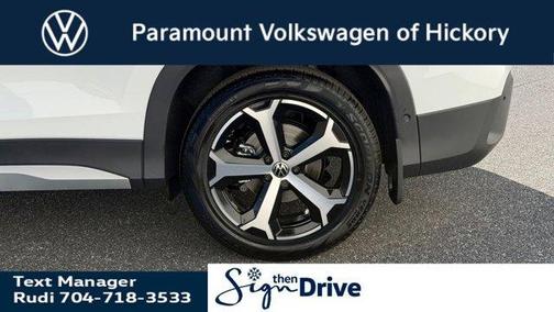 2025 Volkswagen Tiguan 2.0T SE