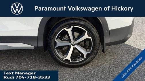 2025 Volkswagen Tiguan 2.0T SE