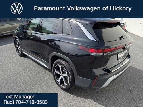 Black 2026 Volkswagen Tiguan 2.0T SE