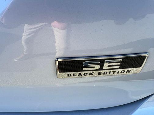 2023 Mitsubishi Outlander SE Black Edition