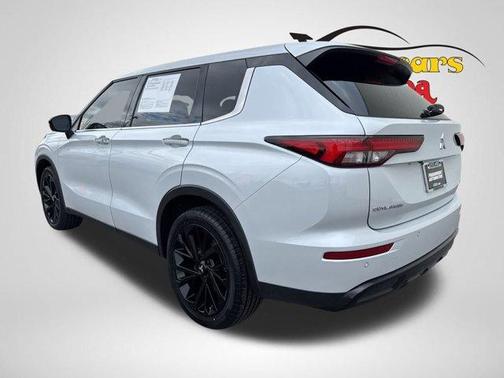 2023 Mitsubishi Outlander SE Black Edition