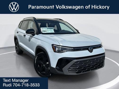 2025 Volkswagen Taos 1.5T SE Black