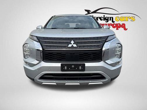 2024 Mitsubishi Outlander SE Black Edition