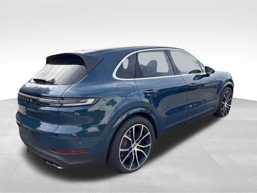 2024 Porsche Cayenne S
