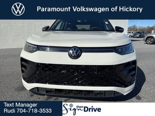 2026 Volkswagen Tiguan 2.0T SE R-Line Black