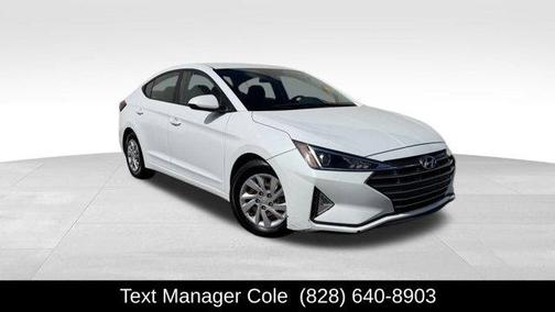 2020 Hyundai ELANTRA SE