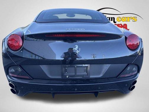 2014 Ferrari California Base