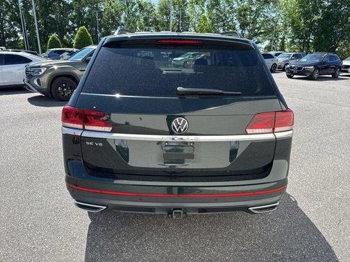 Racing Green 2021 Volkswagen Atlas 3.6 V6 SE w/ Technology