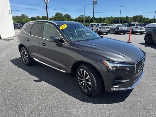 Gray 2023 Volvo XC60 B5 Plus Bright Theme