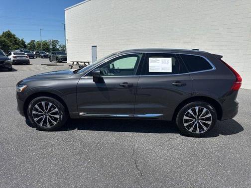 Gray 2023 Volvo XC60 B5 Plus Bright Theme