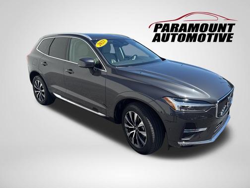 Gray 2023 Volvo XC60 B5 Plus Bright Theme