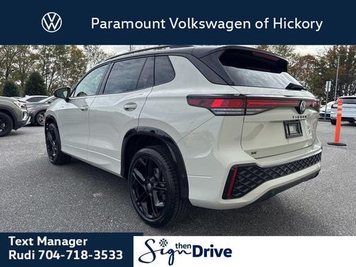 2026 Volkswagen Tiguan 2.0T SE R-Line Black