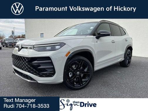 2026 Volkswagen Tiguan 2.0T SE R-Line Black