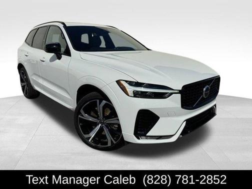 2022 Volvo XC60 B6 R-Design