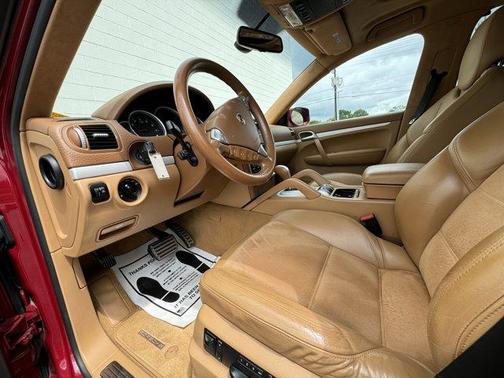 2009 Porsche Cayenne GTS