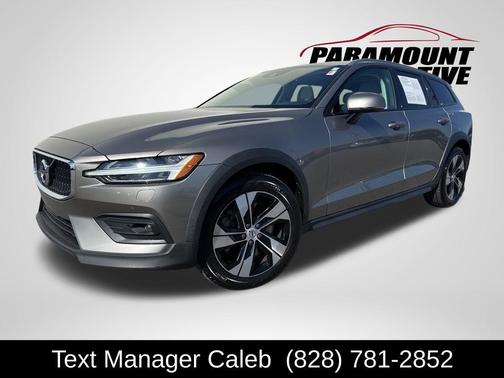 2020 Volvo V60 Cross Country T5