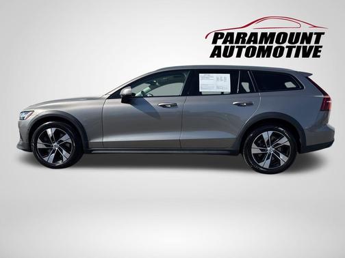 2020 Volvo V60 Cross Country T5