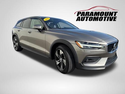 2020 Volvo V60 Cross Country T5
