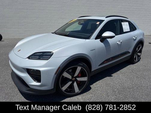 Ice Grey Metallic 2025 Porsche Macan 4S
