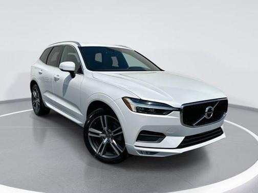 2021 Volvo XC60 T5 Momentum