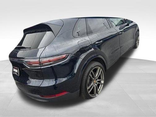 2023 Porsche Cayenne Base