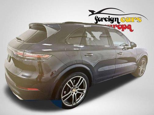 2023 Porsche Cayenne Base