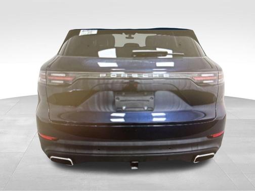 2023 Porsche Cayenne Base