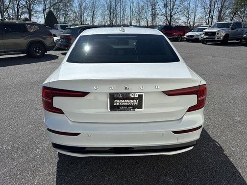 2024 Volvo S60 B5 Core Dark Theme