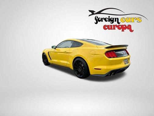 2017 Ford Shelby GT350 Base