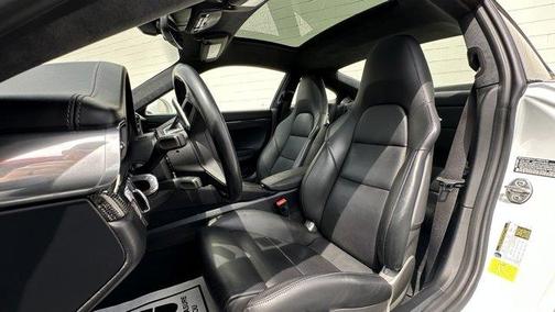 2019 Porsche 911 Carrera 4S