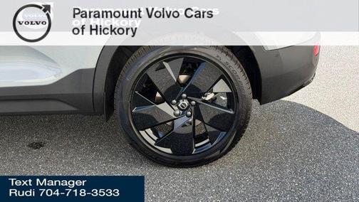 2026 Volvo XC40 B5 Ultra Black Edition