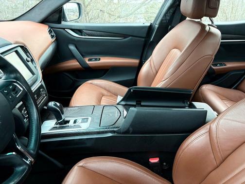 2014 Maserati Ghibli S Q4