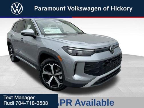 2025 Volkswagen Tiguan 2.0T SE