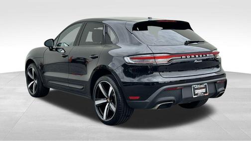 2023 Porsche Macan Base