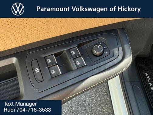 2025 Volkswagen Atlas Cross Sport 2.0T SE