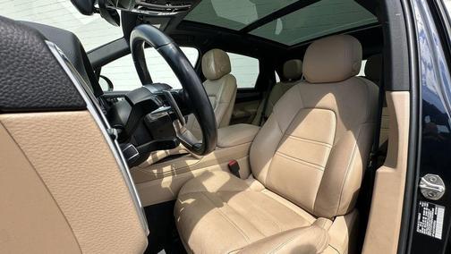 2022 Porsche Cayenne Platinum Edition