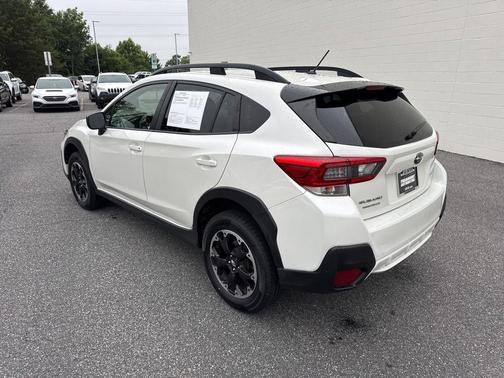 Crystal White Pearl 2022 Subaru Crosstrek Base