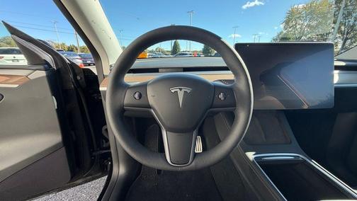 2024 Tesla Model Y Performance
