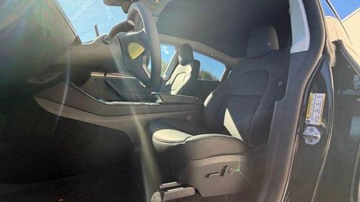 2024 Tesla Model Y Performance