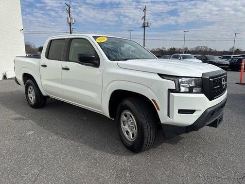 2023 Nissan Frontier S