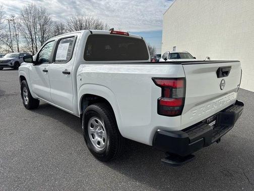 2023 Nissan Frontier S