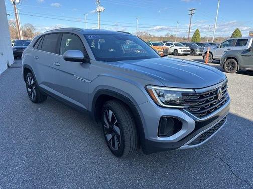2025 Volkswagen Atlas Cross Sport 2.0T SE w/Technology