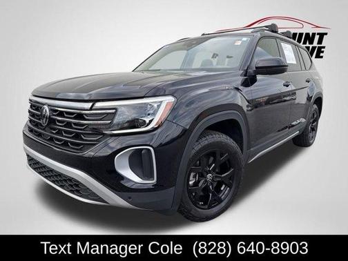 2024 Volkswagen Atlas 2.0T Peak Edition SEL