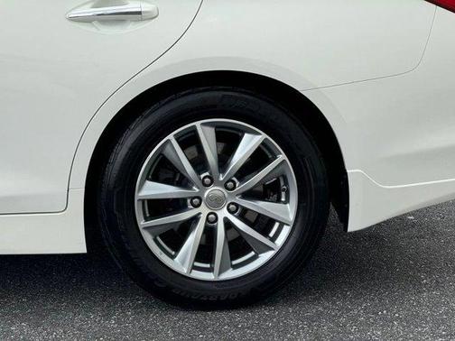 2015 INFINITI Q50 Premium