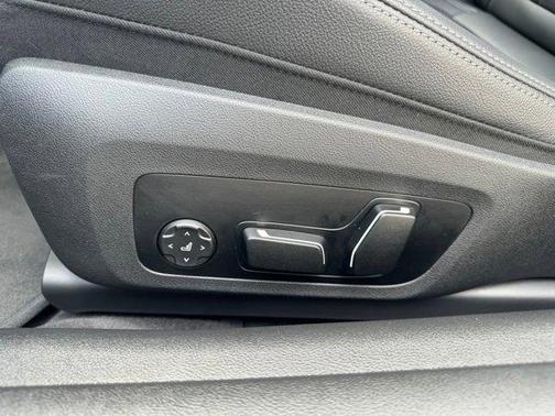 2025 BMW M440 i