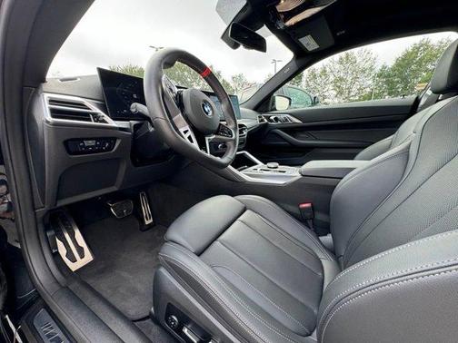 2025 BMW M440 i